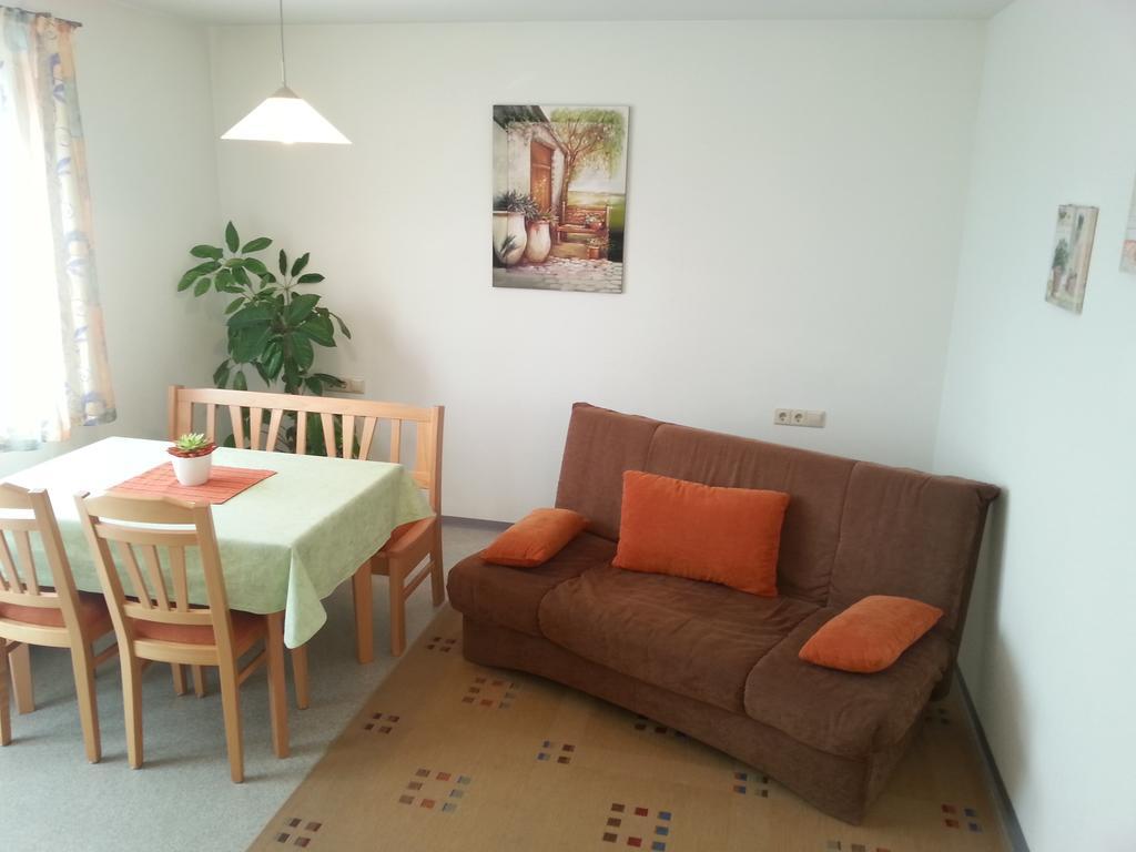 Ferienwohnung Taubertal Familie Arold Creglingen Buitenkant foto